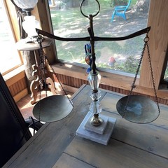 Vintage 20″ Brass & Marble Scales of Justice Mid Century Balance Scale