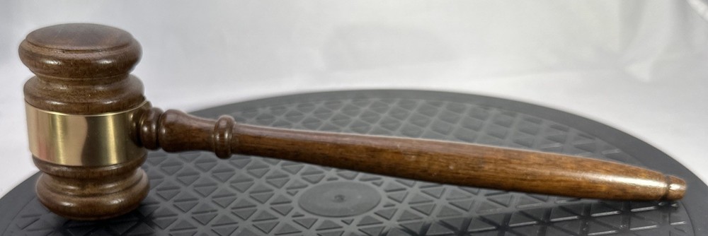 Vintage Solid Wood Gavel Judge Auctioneer Mallet Hammer 10″ With Brass Trim