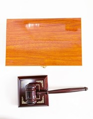 Premium Wooden Gavel and Block Set – Ideal Judge’s Gift, Courtroom Accessory