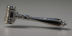 Vintage Judges Or Auctioneer￼Gavel Pin
