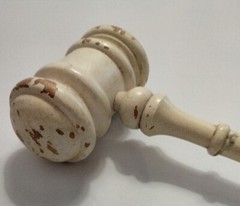 Vintage Wooden Gavel Auctioneer Judge President Chairwoman Solid Wood 10″ Long